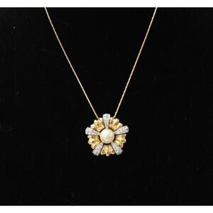 Beautiful Vintage Gold, Rhinestone, and Glass Pearl 16 Inch Necklace N60